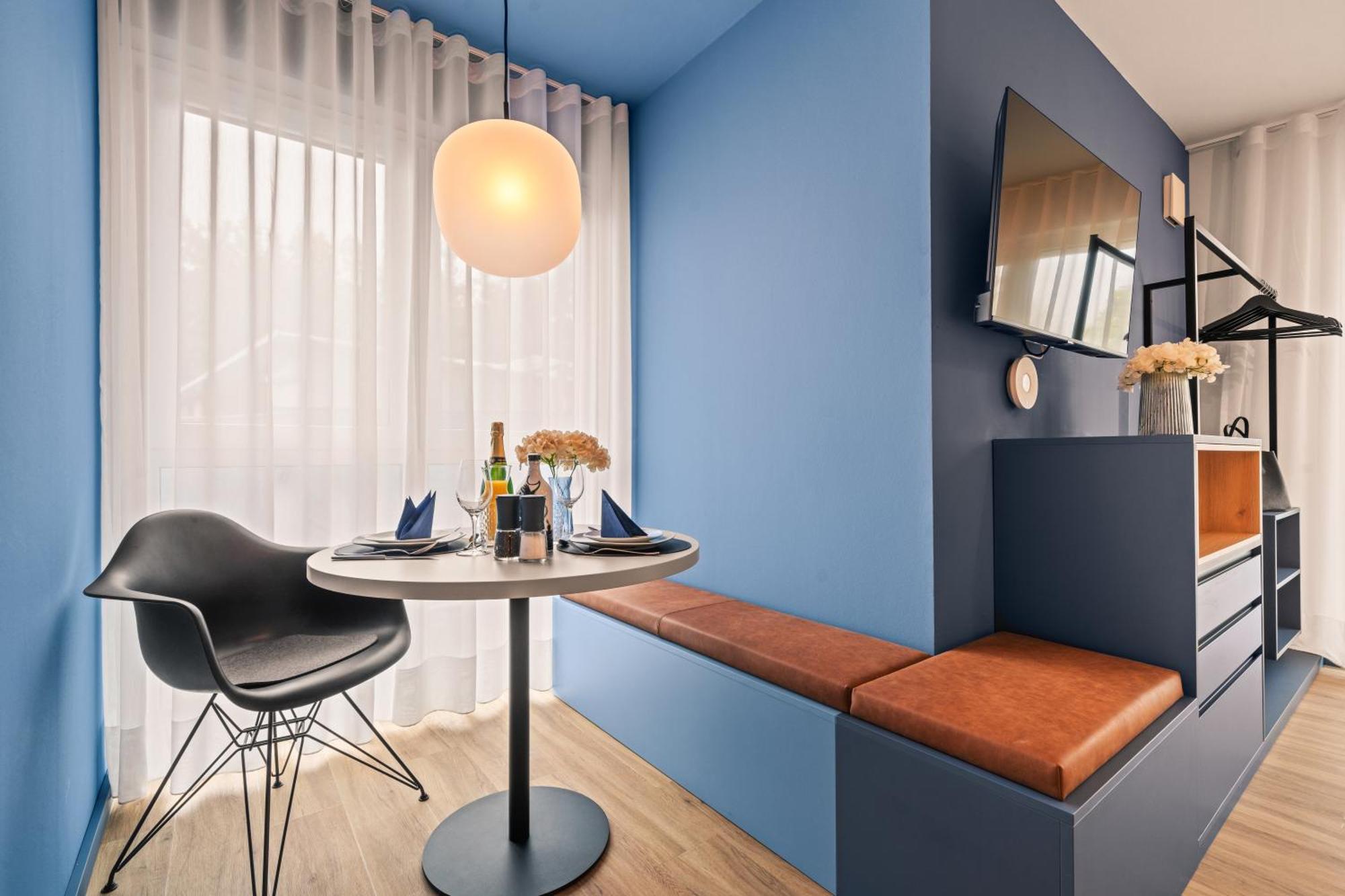 פרידריכסהאפן Motel42-Temporary Living מראה חיצוני תמונה