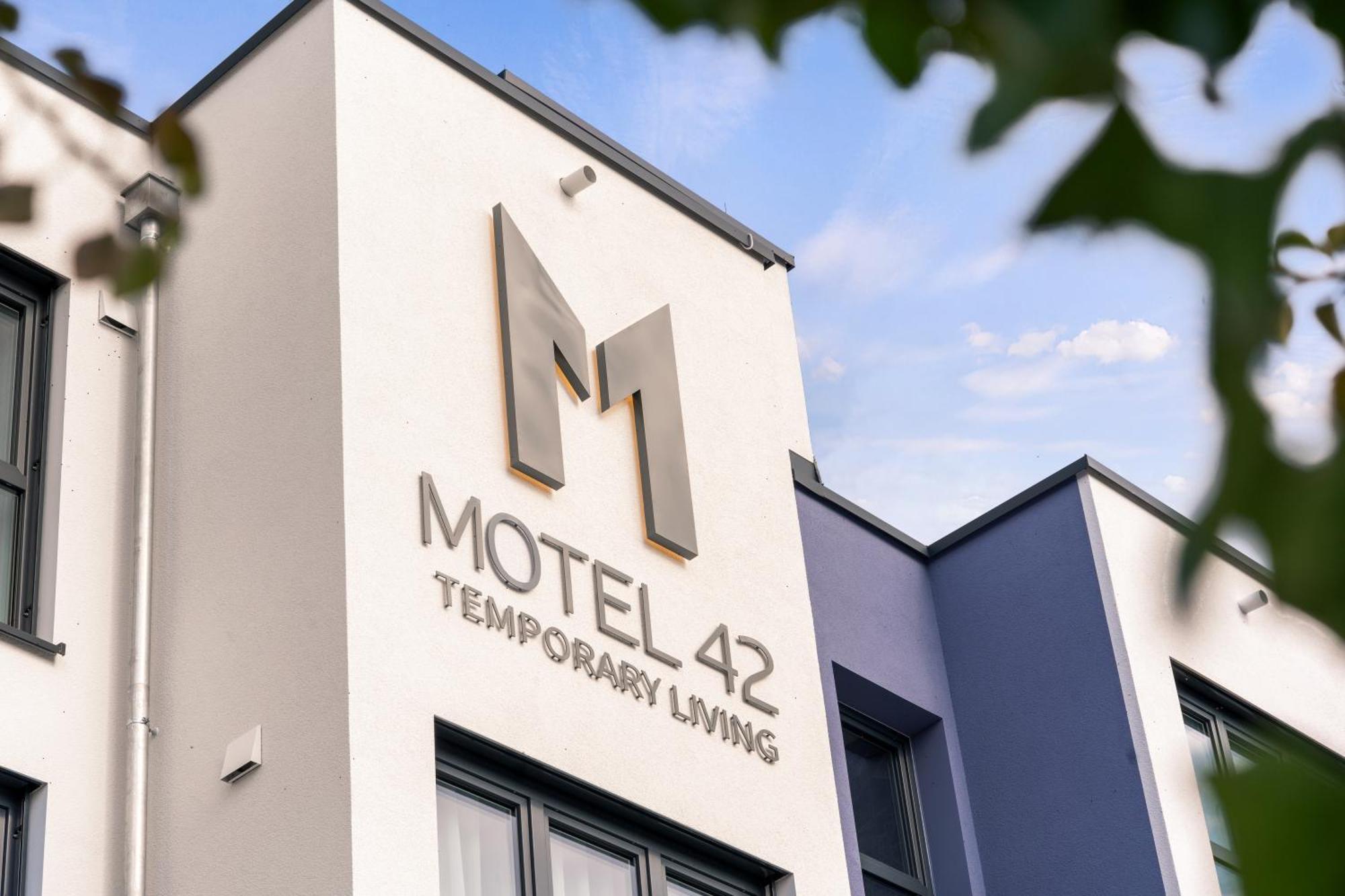 פרידריכסהאפן Motel42-Temporary Living מראה חיצוני תמונה